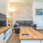 Seaview Deluxe