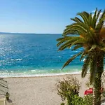 Seaview Deluxe