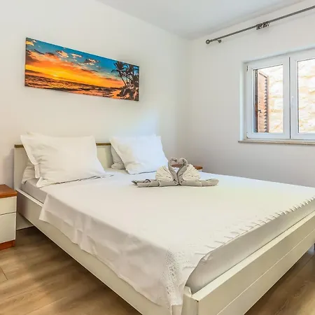 Seaview Deluxe Apartman