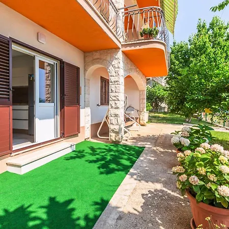 Seaview Deluxe Apartment Stanici