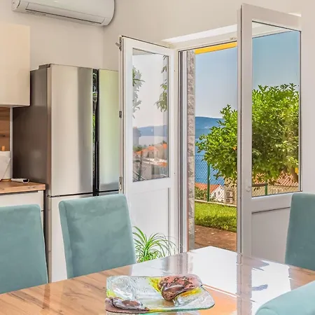 Apartment Seaview Deluxe