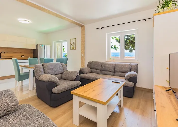 Seaview Deluxe
