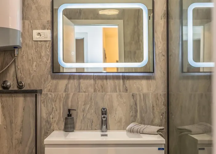 Seaview Deluxe Apartment Stanici